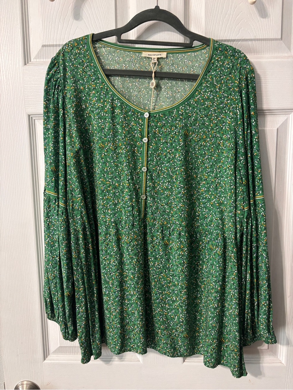 NEW Max Studio London Womens 2X Green Floral Peasant Blouse Long Sleeve Top